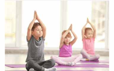 Yoga sawirka kooxdaada